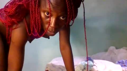 Erica online show from September 25, 2025, 1:37 pm