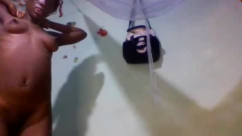 Erica online show from September 27, 2025, 8:36 pm