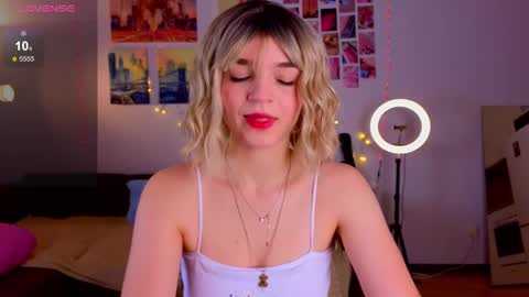 Snapshot of erica_winterr chatting on January 21, 2025, 6:22 am Erica Winterr online show from January 21, 2025, 6:22 am