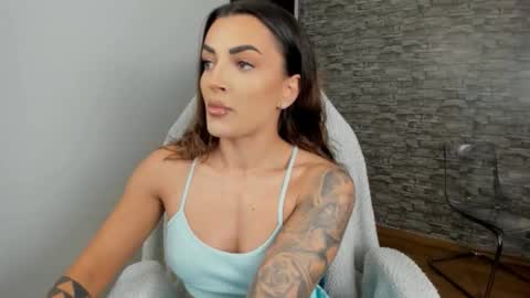 Riaaa online show from October 19, 2025, 11:55 am