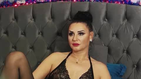 Snapshot of ericarosse chatting on December 21, 2024, 10:51 pm Erica online show from December 21, 2024, 10:51 pm