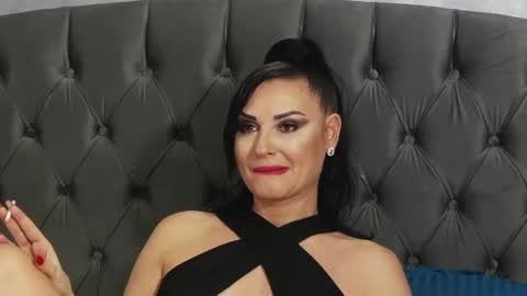 Snapshot of ericarosse chatting on January 21, 2025, 9:15 pm Erica online show from January 21, 2025, 9:15 pm