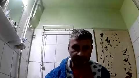 Snapshot of ericboy32 chatting on December 23, 2024, 5:54 pm eric online show from December 23, 2024, 5:54 pm