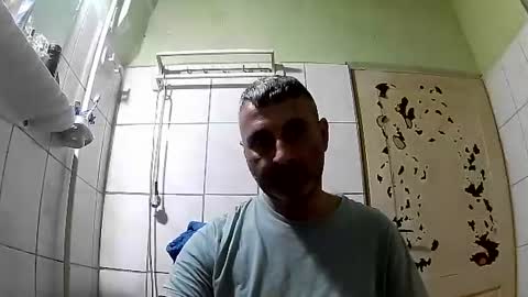 Snapshot of ericboy32 chatting on January 4, 2025, 4:12 am eric online show from January 4, 2025, 4:12 am