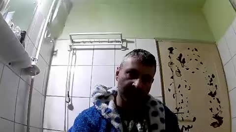 Snapshot of ericboy32 chatting on January 18, 2025, 6:53 pm eric online show from January 18, 2025, 6:53 pm