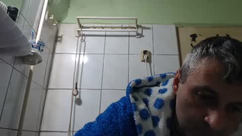 Snapshot of ericboy32 chatting on February 5, 2025, 5:53 pm eric online show from February 5, 2025, 5:53 pm