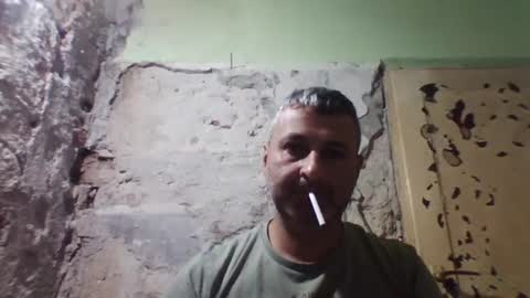 Snapshot of ericboy32 chatting on September 25, 2025, 10:57 pm eric online show from September 25, 2025, 10:57 pm