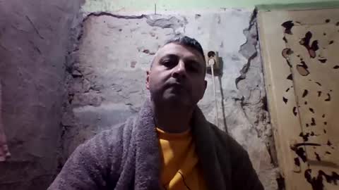 Snapshot of ericboy32 chatting on April 13, 2026, 12:16 am eric online show from April 13, 2026, 12:16 am