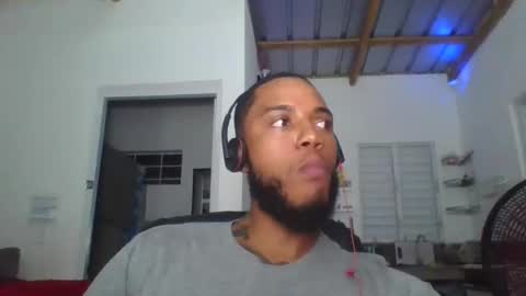 Snapshot of ericbuck chatting on January 14, 2025, 2:19 am Eric Buck online show from January 14, 2025, 2:19 am