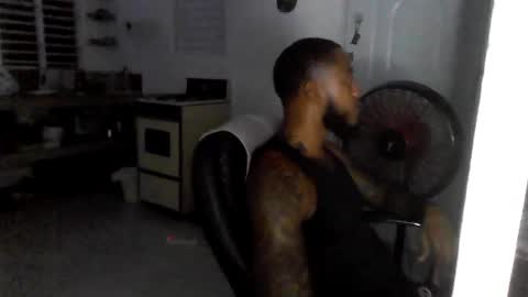 Snapshot of ericbuck chatting on March 5, 2025, 12:49 am Eric Buck online show from March 5, 2025, 12:49 am