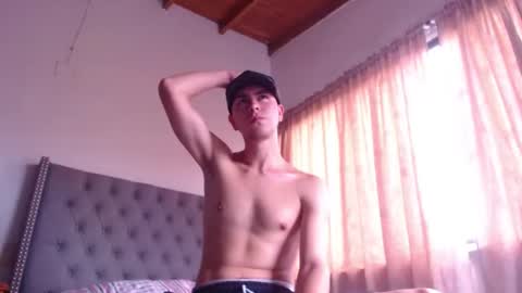 Snapshot of erik_rodriguez chatting on February 16, 2026, 3:19 pm Erik rodriguez online show from February 16, 2026, 3:19 pm