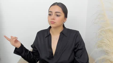 Snapshot of erika_mendez1 chatting on December 23, 2024, 8:25 pm Erika Mendez online show from December 23, 2024, 8:25 pm