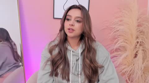 Snapshot of erika_mendez1 chatting on February 1, 2025, 4:03 am Erika Mendez online show from February 1, 2025, 4:03 am