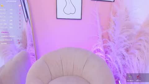 Snapshot of erika_mendez1 chatting on October 31, 2025, 7:48 pm Erika Mendez online show from October 31, 2025, 7:48 pm