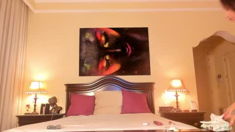 Snapshot of erikabee chatting on March 19, 2026, 4:11 pm Venus Skye online show from March 19, 2026, 4:11 pm