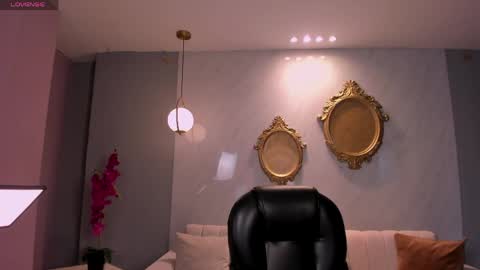 Snapshot of erikabenz chatting on March 26, 2026, 12:11 pm Erika Benz online show from March 26, 2026, 12:11 pm