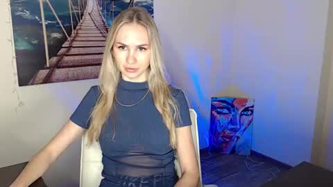 Erika online show from October 11, 2025, 11:42 am