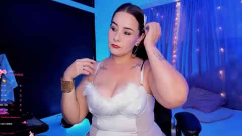Snapshot of erikamontiel chatting on February 2, 2025, 12:46 pm Erika online show from February 2, 2025, 12:46 pm