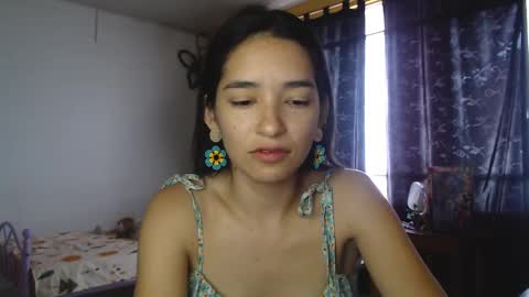 erina_1 online show from December 12, 2024, 4:21 pm