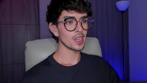 Snapshot of erisleon chatting on February 3, 2026, 7:46 am online show from February 3, 2026, 7:46 am