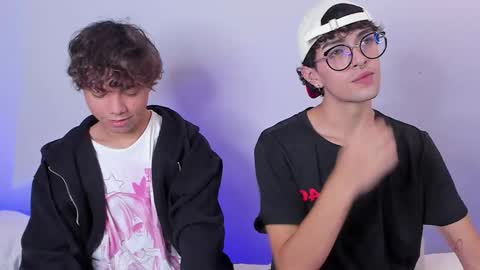 Snapshot of erisleon chatting on February 14, 2026, 12:29 am online show from February 14, 2026, 12:29 am