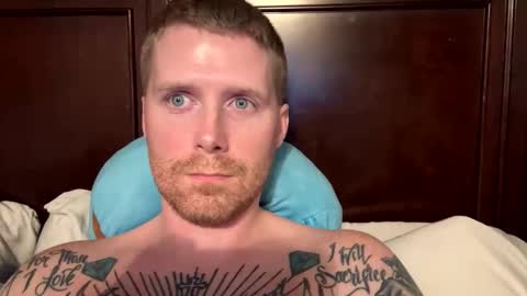 eriwat713 online show from February 28, 2025, 4:43 am