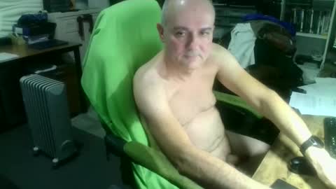 ernello online show from November 27, 2025, 2:08 pm