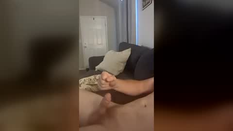 erobs22 online show from July 3, 2026, 12:22 pm