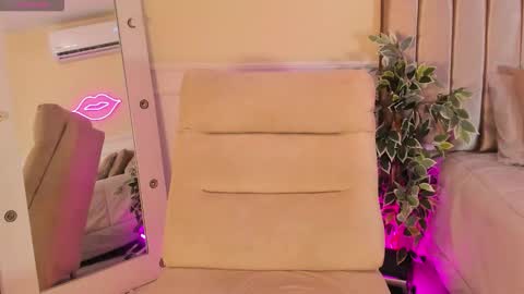 eros_becker_ online show from March 7, 2026, 6:43 am