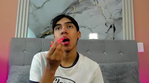 Snapshot of eros_lux1 chatting on April 24, 2026, 12:18 pm Eros Lux1 online show from April 24, 2026, 12:18 pm