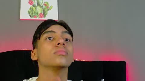 Snapshot of eros_lux1 chatting on May 29, 2026, 12:14 pm Eros Lux1 online show from May 29, 2026, 12:14 pm