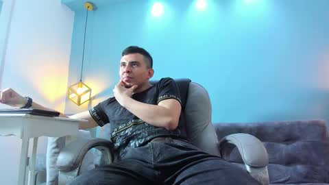 Eross online show from September 11, 2025, 1:11 pm