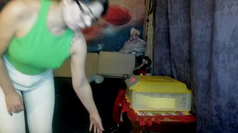 Snapshot of erotic_dessire chatting on January 15, 2025, 8:48 pm Eve online show from January 15, 2025, 8:48 pm