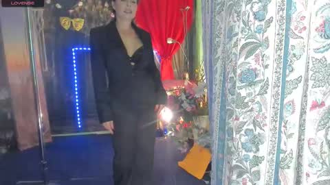 Snapshot of erotic_dessire chatting on October 9, 2025, 5:22 pm Eve online show from October 9, 2025, 5:22 pm