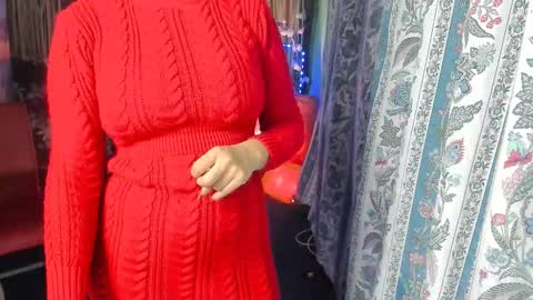 Snapshot of erotic_dessire chatting on October 15, 2025, 6:30 pm Eve online show from October 15, 2025, 6:30 pm