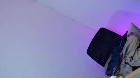 erotic_empress18 online show from April 10, 2026, 7:13 am