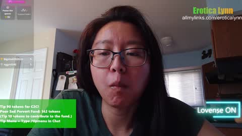 Lynn   online show from February 3, 2025, 7:42 pm