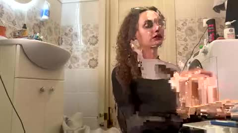 Rachel Rach online show from January 8, 2026, 9:33 am