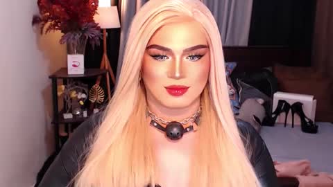 Anastasia online show from December 9, 2024, 8:44 pm