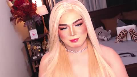 Anastasia online show from December 15, 2024, 4:37 pm