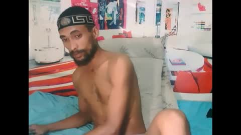 Liam online show from April 16, 2026, 6:52 pm