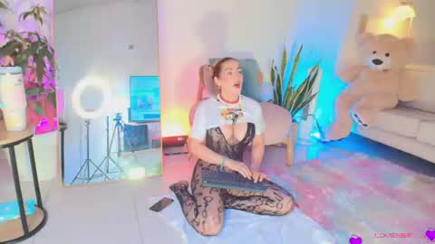 Snapshot of erotik_lady chatting on July 8, 2026, 4:06 am TINY online show from July 8, 2026, 4:06 am