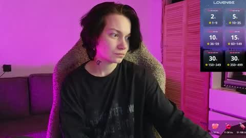 esajukyy online show from February 7, 2026, 11:47 am