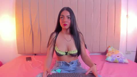 Scarlett online show from April 4, 2026, 7:55 pm