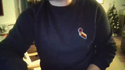 esclavepourfemme online show from December 15, 2024, 9:31 pm