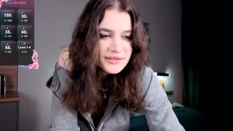 EshleGreen online show from November 28, 2025, 3:14 pm