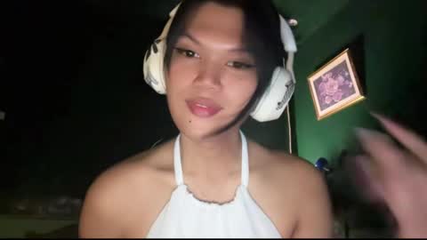 Chelliane online show from November 26, 2025, 2:45 am