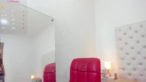 Snapshot of esmeralda_06 chatting on September 22, 2025, 4:09 pm esmeralda online show from September 22, 2025, 4:09 pm