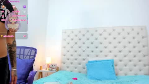Snapshot of esmeralda_06 chatting on May 12, 2026, 3:53 pm esmeralda online show from May 12, 2026, 3:53 pm