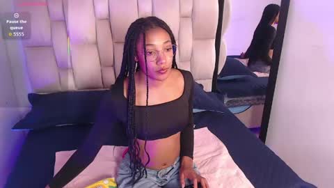 Snapshot of esmeralda_bk chatting on May 13, 2026, 8:06 pm esmeralda_bk online show from May 13, 2026, 8:06 pm